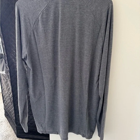 North Face lightweight 3/4 zip Pullover - Picture 6 of 6